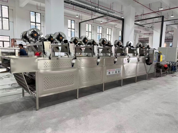 宿迁客户包装袋清洗沥水风干线安装完成