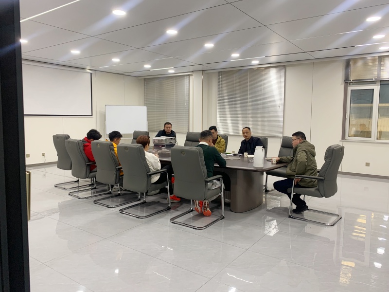 跨国交流促合作 —— 马来西亚客户到访参观玉米处理生产线