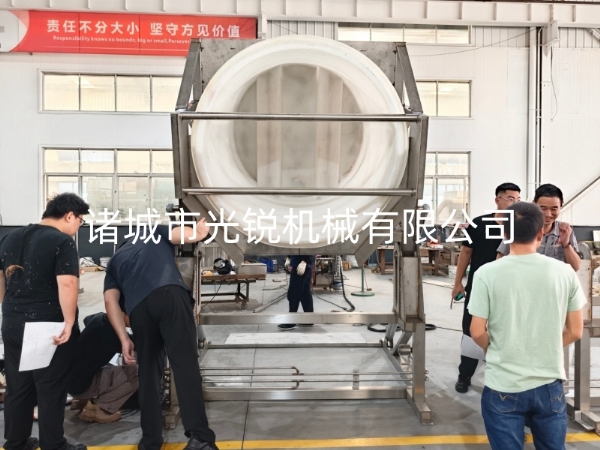头部螺蛳粉企业莅临光锐参观共商设备方案