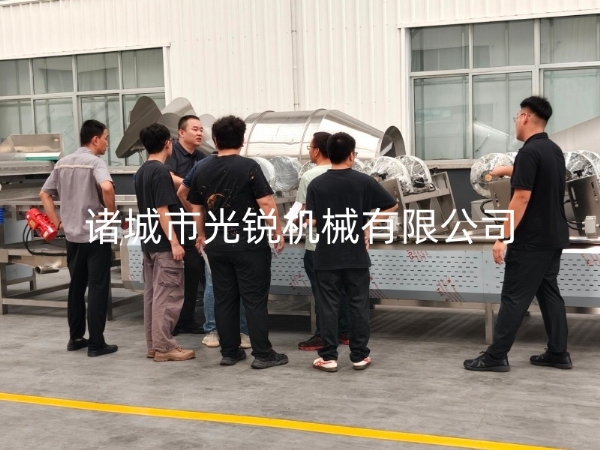 头部螺蛳粉企业莅临光锐参观共商设备方案