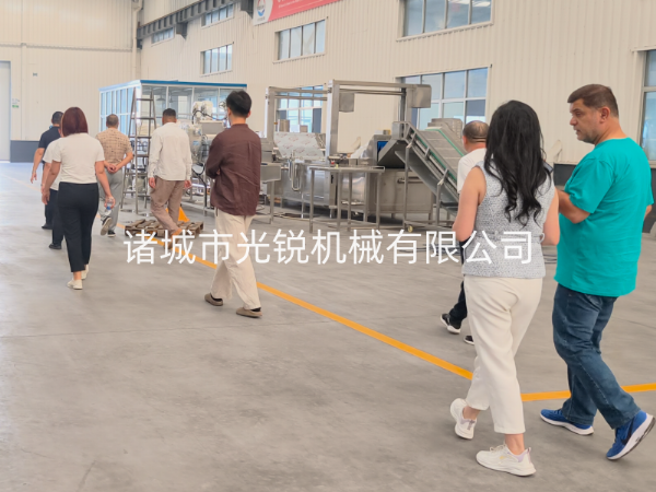土耳其客户莅临光锐机械参观考察